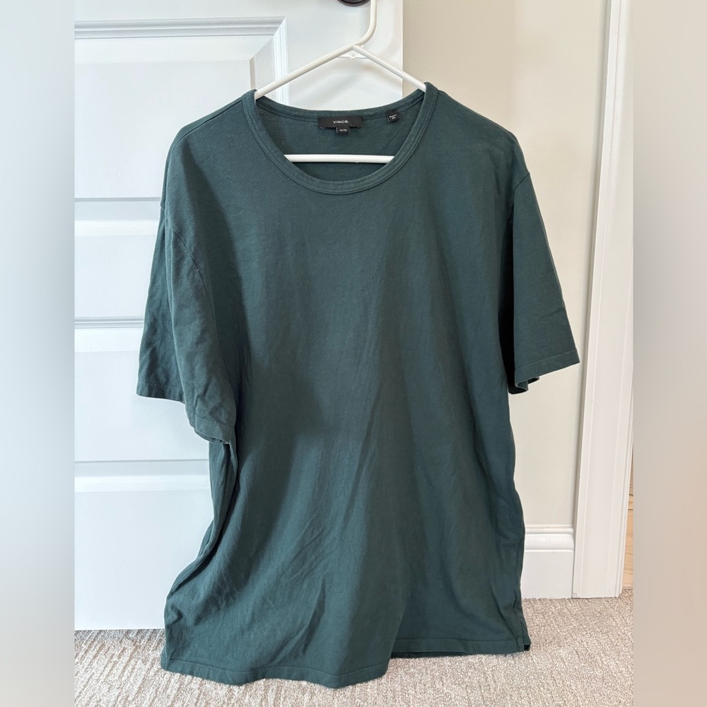 Men’s Vince t shirt